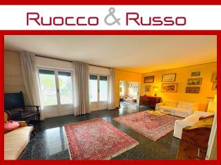 Apartment good condition, fourth floor, Albaro, Genoa