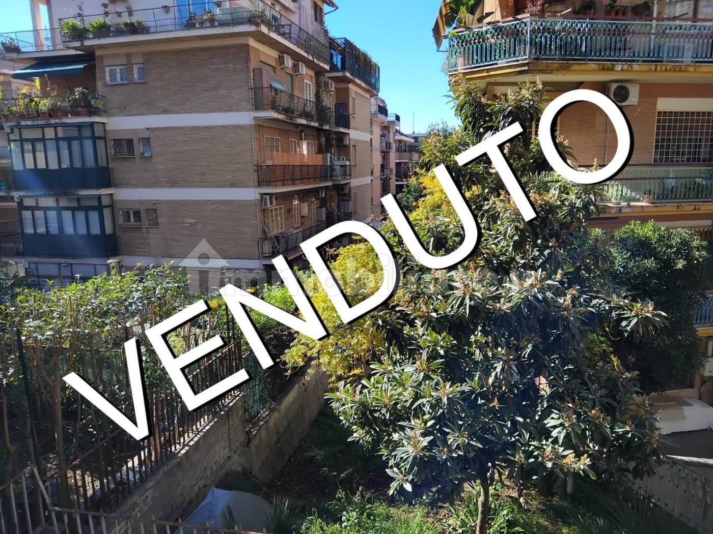 Appartamento in vendita a Roma