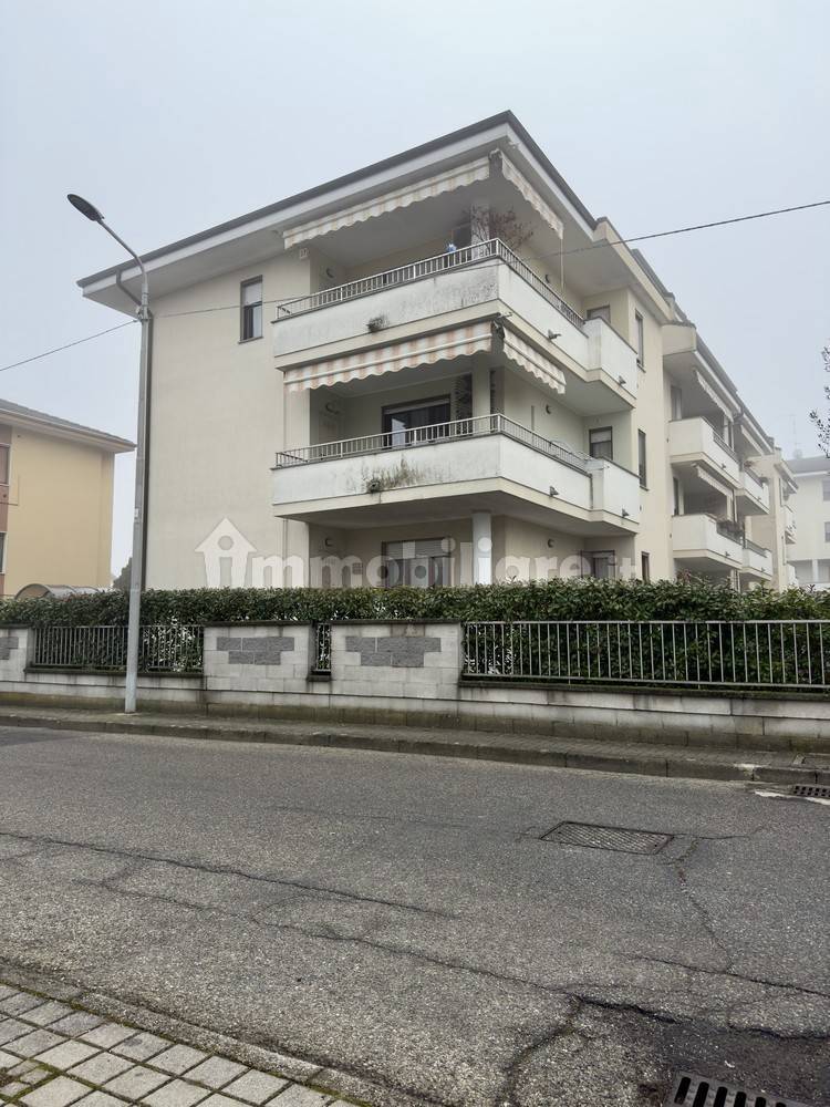 Appartamento in vendita a Trecate