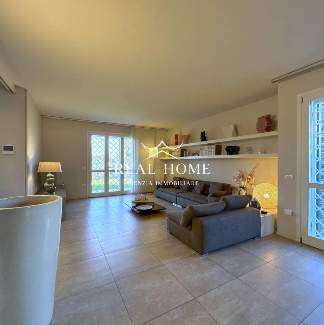 Villa in vendita a Agliana