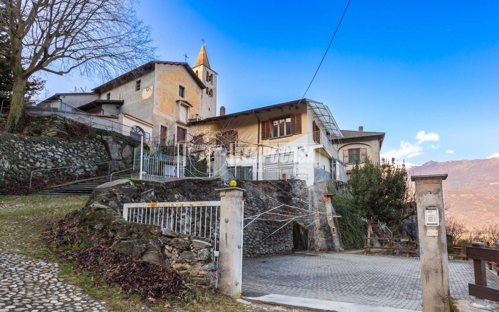 Casa indipendente in vendita a Vaie