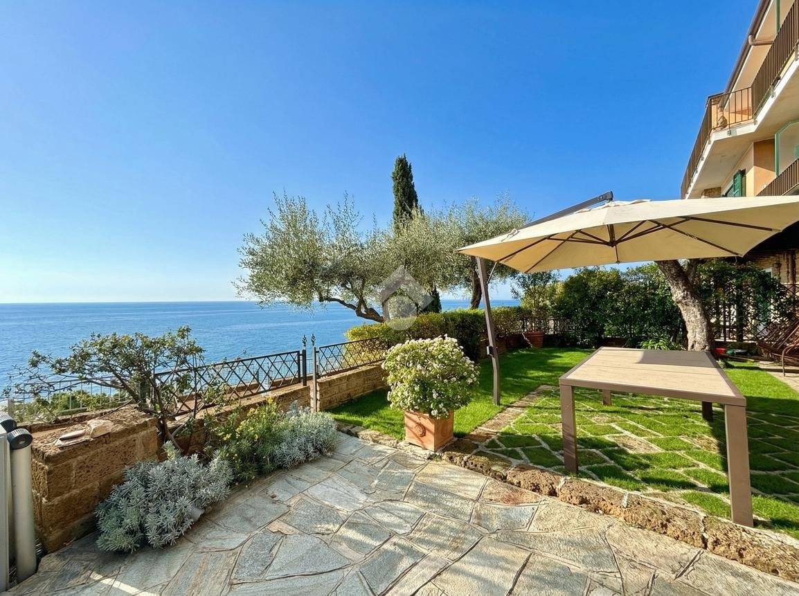 Appartamento in vendita a Imperia