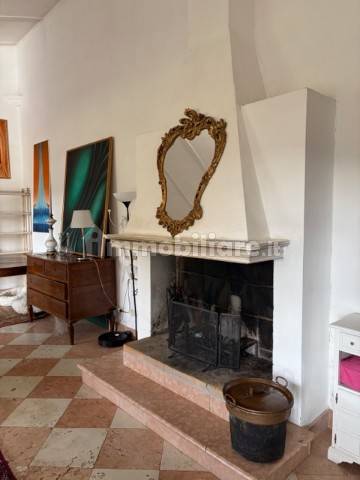 Salone