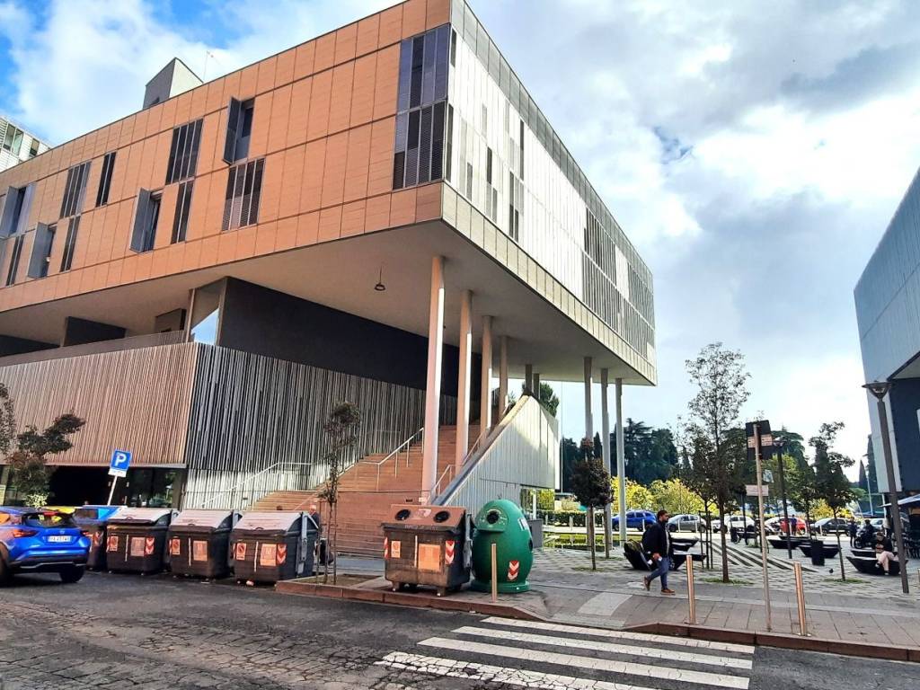 Via Arduino Building Rome Affitto Appartamento Roma. Quadrilocale in via Arduino 32. Ottimo stato ...