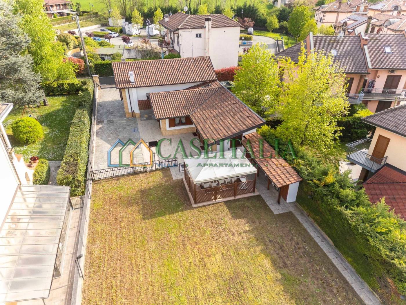 Villa - foto 2