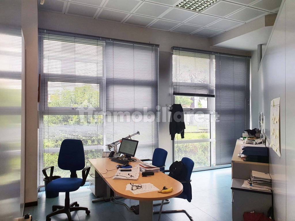 Ufficio - Studio via Roberto Lepetit 2, Lainate, Rif. 126247755 ...