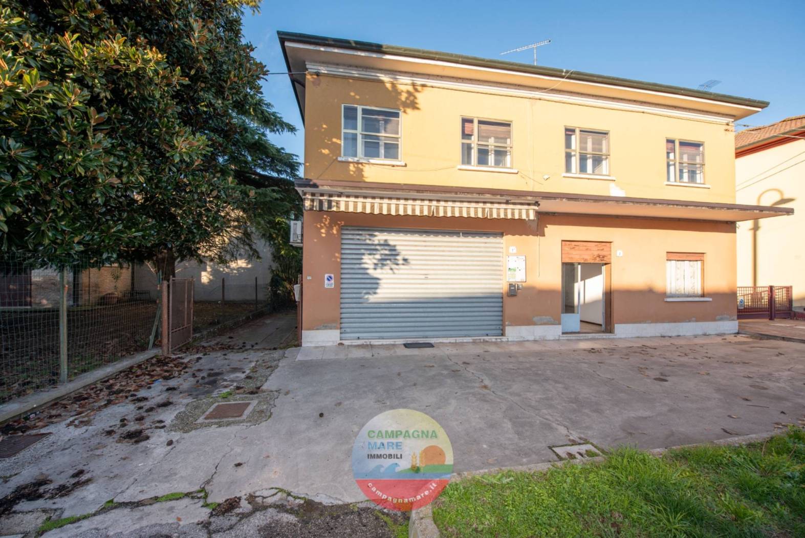 Villa in vendita a Jolanda di Savoia