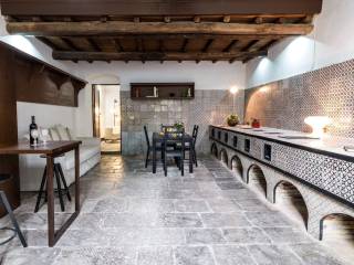 2-room flat piazza Bologni, Cassaro, Palermo