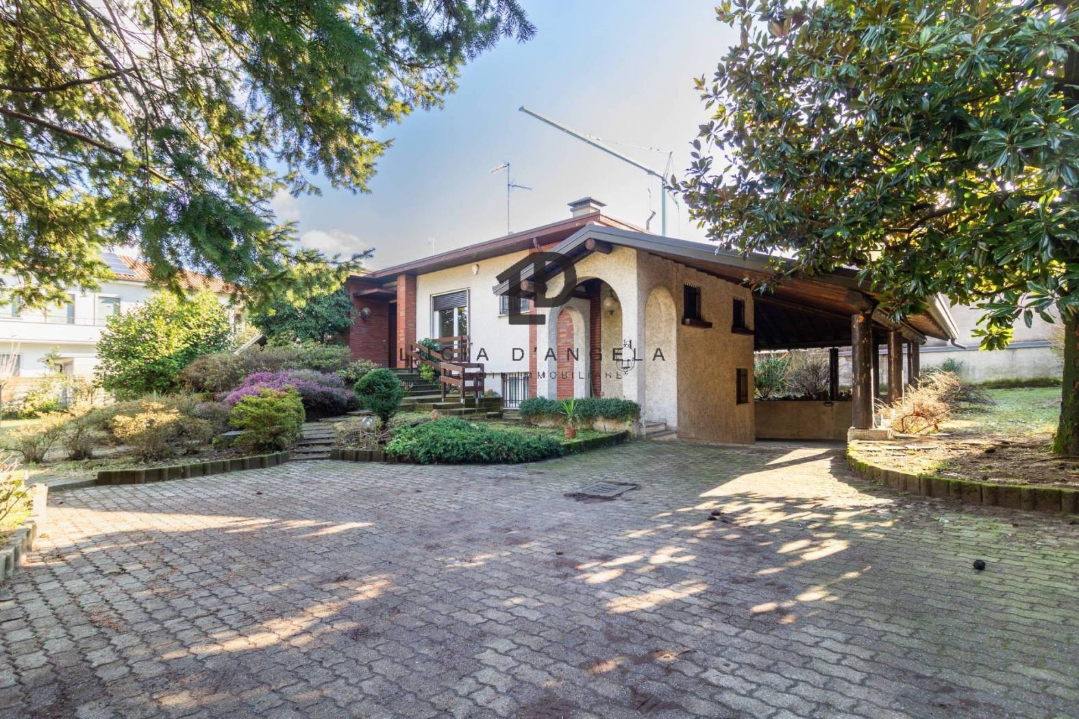 Villa in vendita a Castellanza