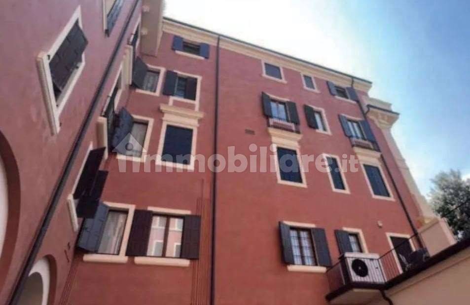 Appartamento in vendita a Verona