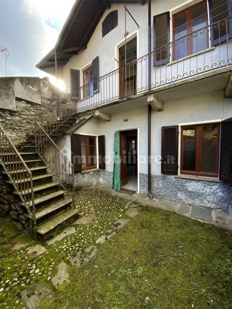 Casa indipendente in vendita a Gignese