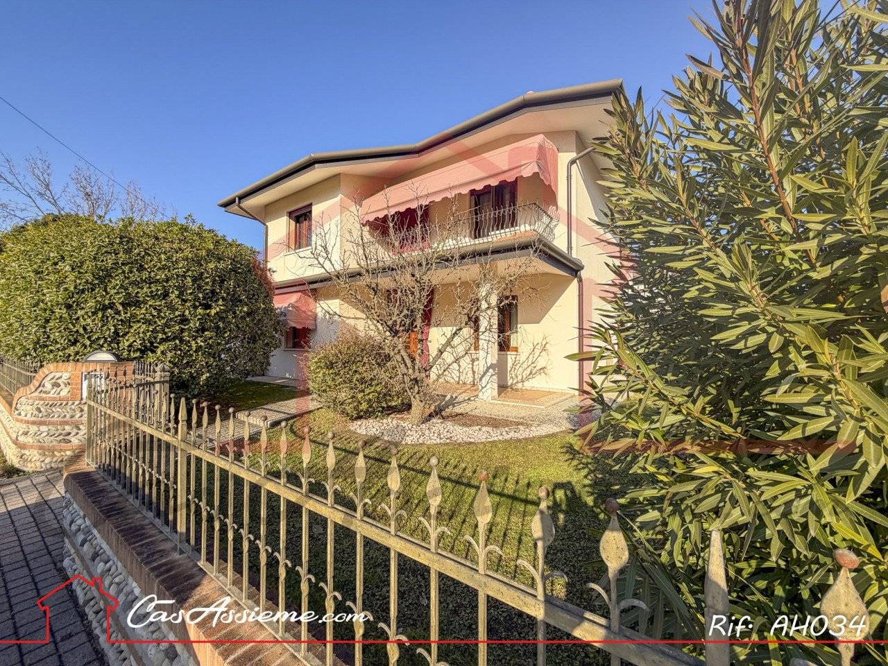 Casa indipendente in vendita a Giavera del Montello