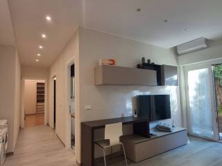 3-room flat viale Ponte dell'Ammiraglio, Quarto, Genoa