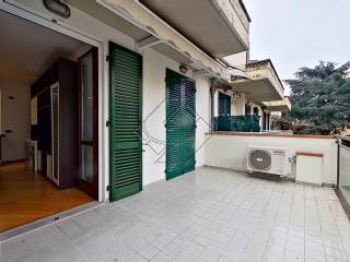 2-room flat piazza delle Cure, Le Cure, Florence