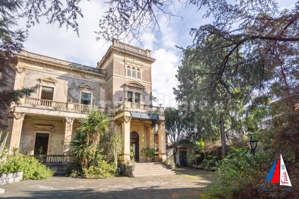 Villa in vendita a San Giovanni la Punta