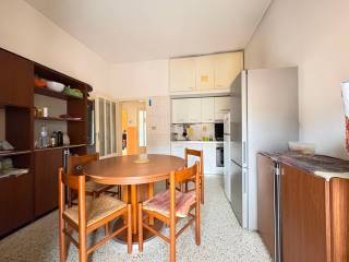 3-room flat via Donato Creti 53, Bolognina, Bologna