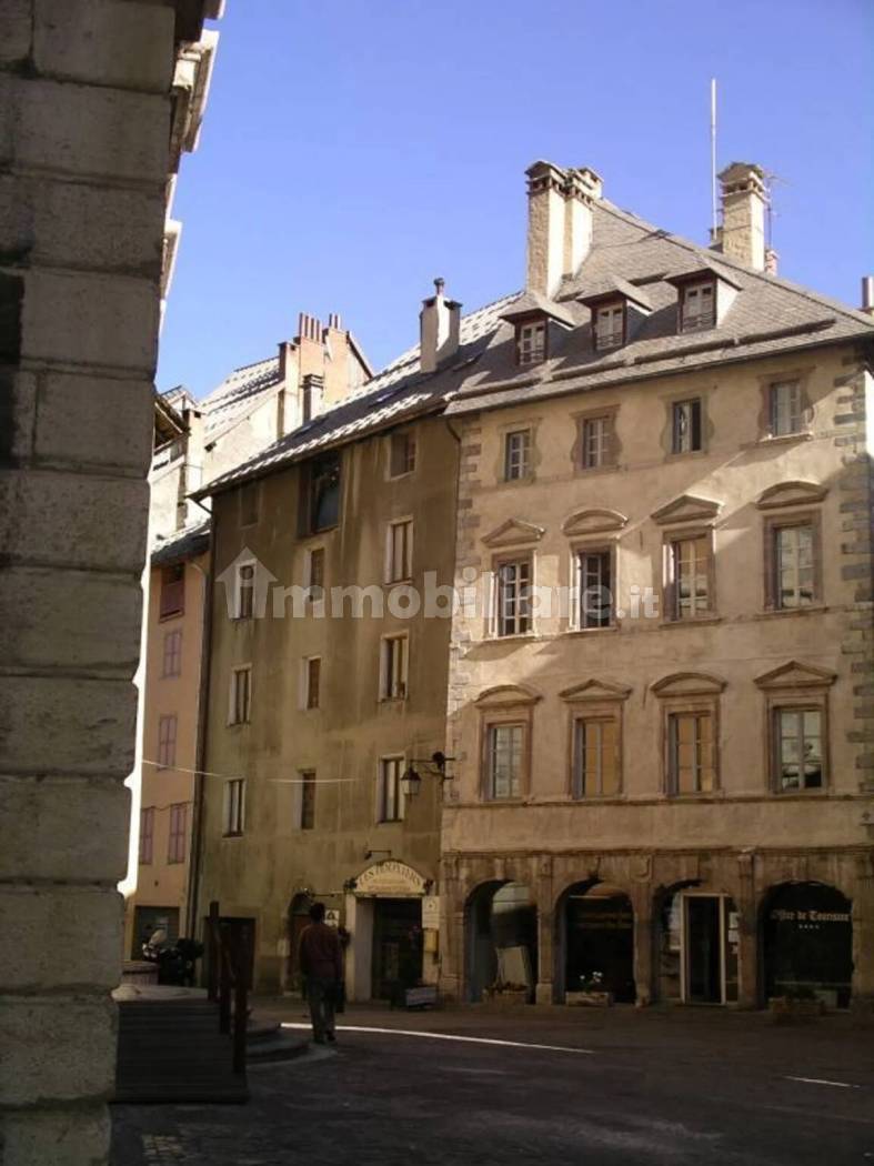 Villa in vendita a Claviere