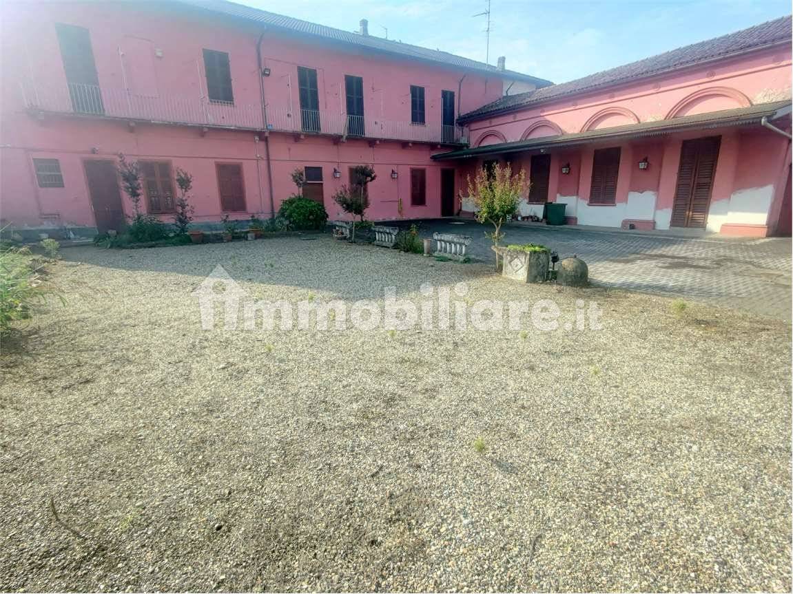 Casa indipendente in vendita a Castelnovetto