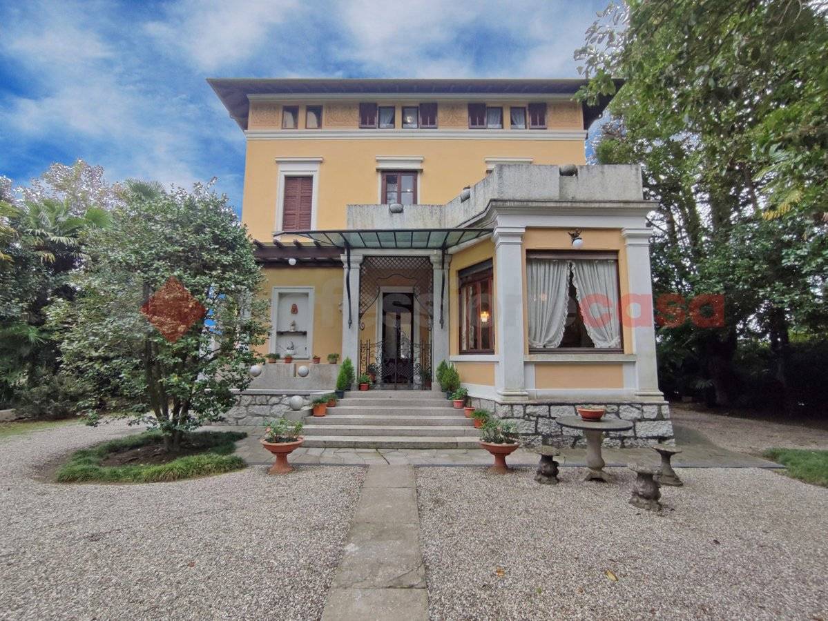 Villa in vendita a Lesa