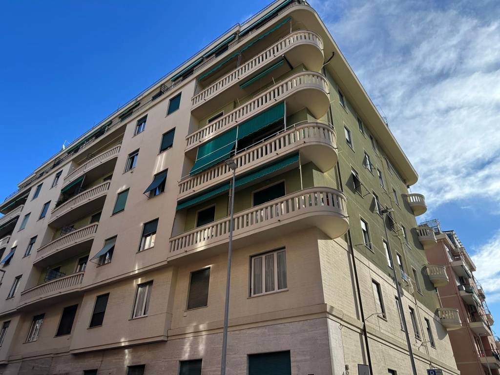 Vendita Appartamento Genova. Quadrilocale in via Trento 5. Da ...