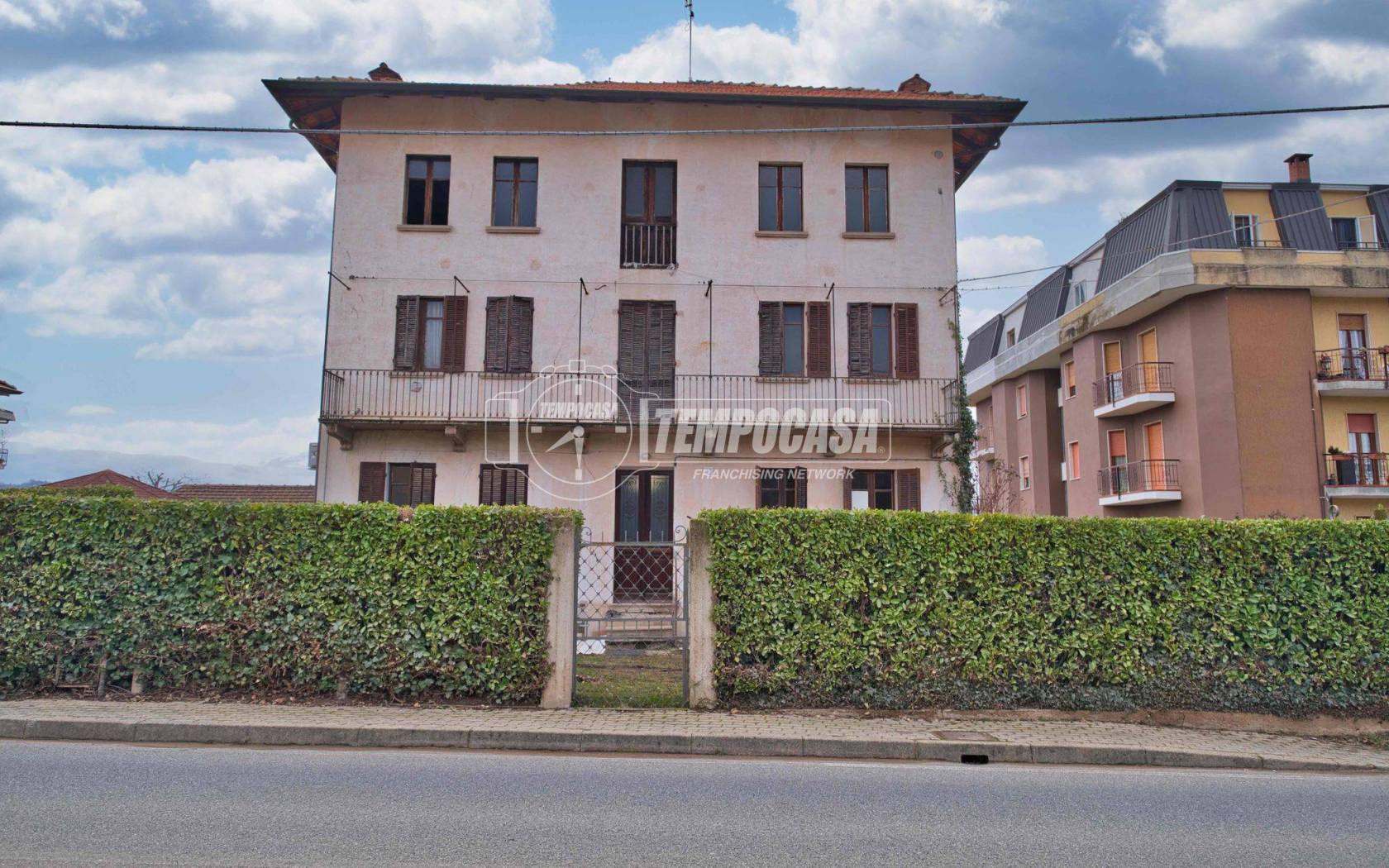 Villa in vendita a Lozzolo