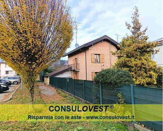 Villa in vendita a Vergiate