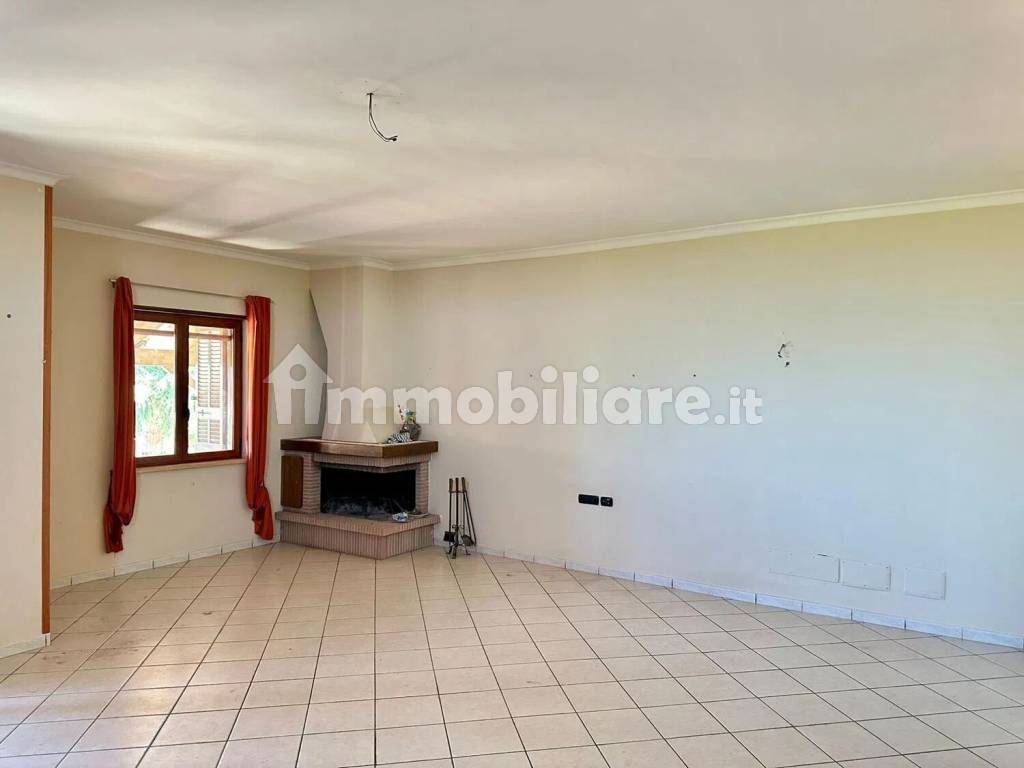 Salone