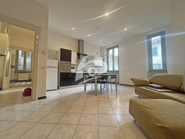 Appartamento in affitto a Laveno-Mombello