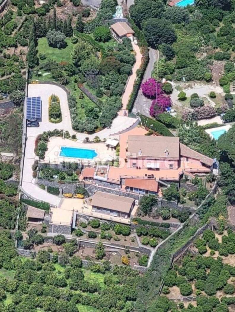 Villa in vendita a Aci Catena