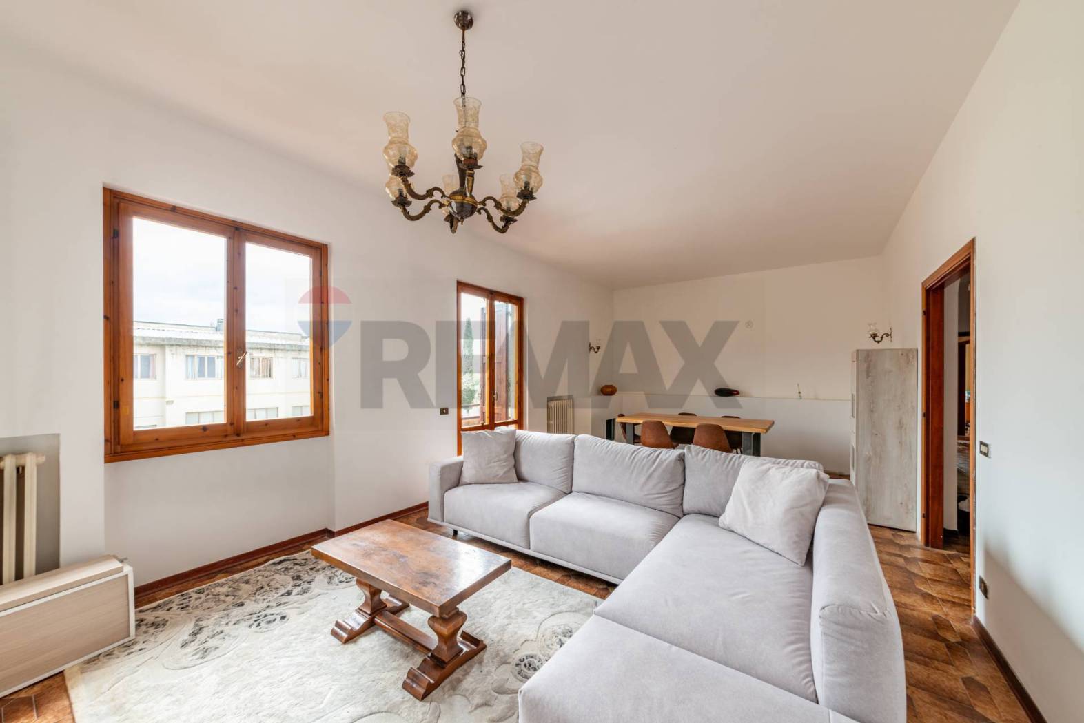 Casa indipendente in vendita a Bucine