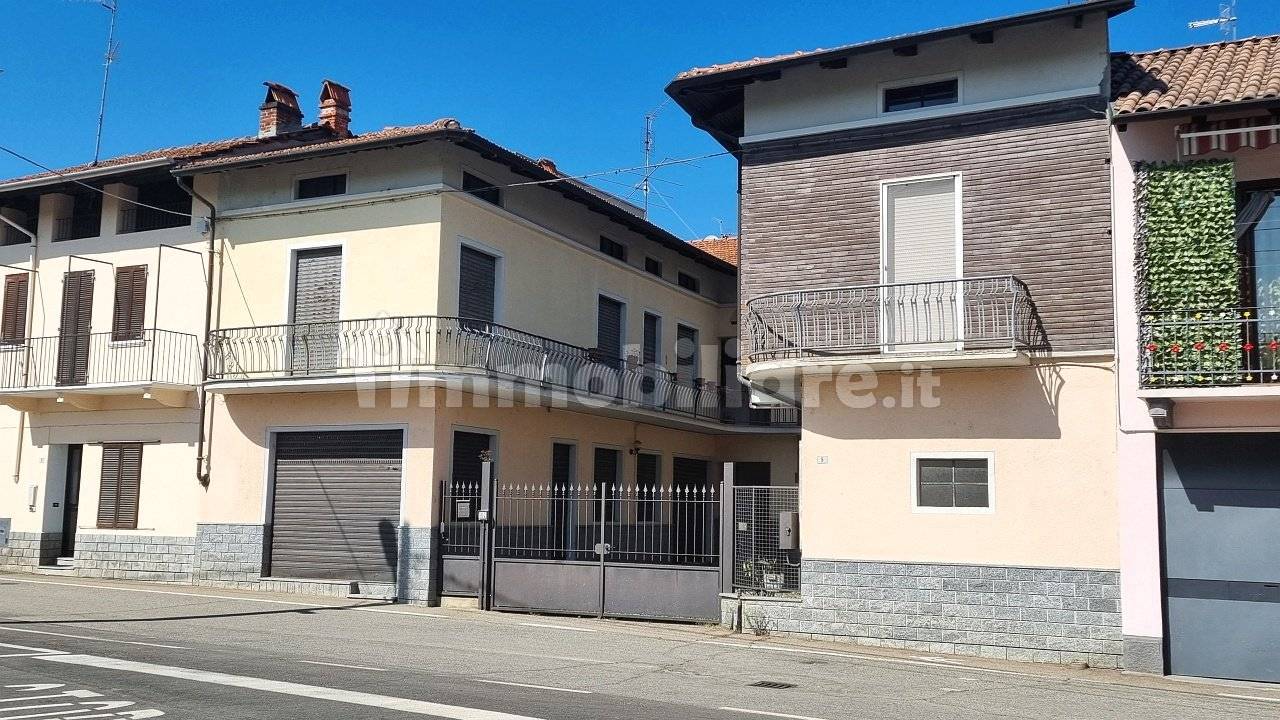 Casa indipendente in vendita a Lozzolo