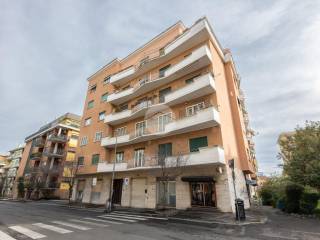 2-room flat BILOCALE via San Tommaso d'Aquino 66, Piazzale degli Eroi, Rome