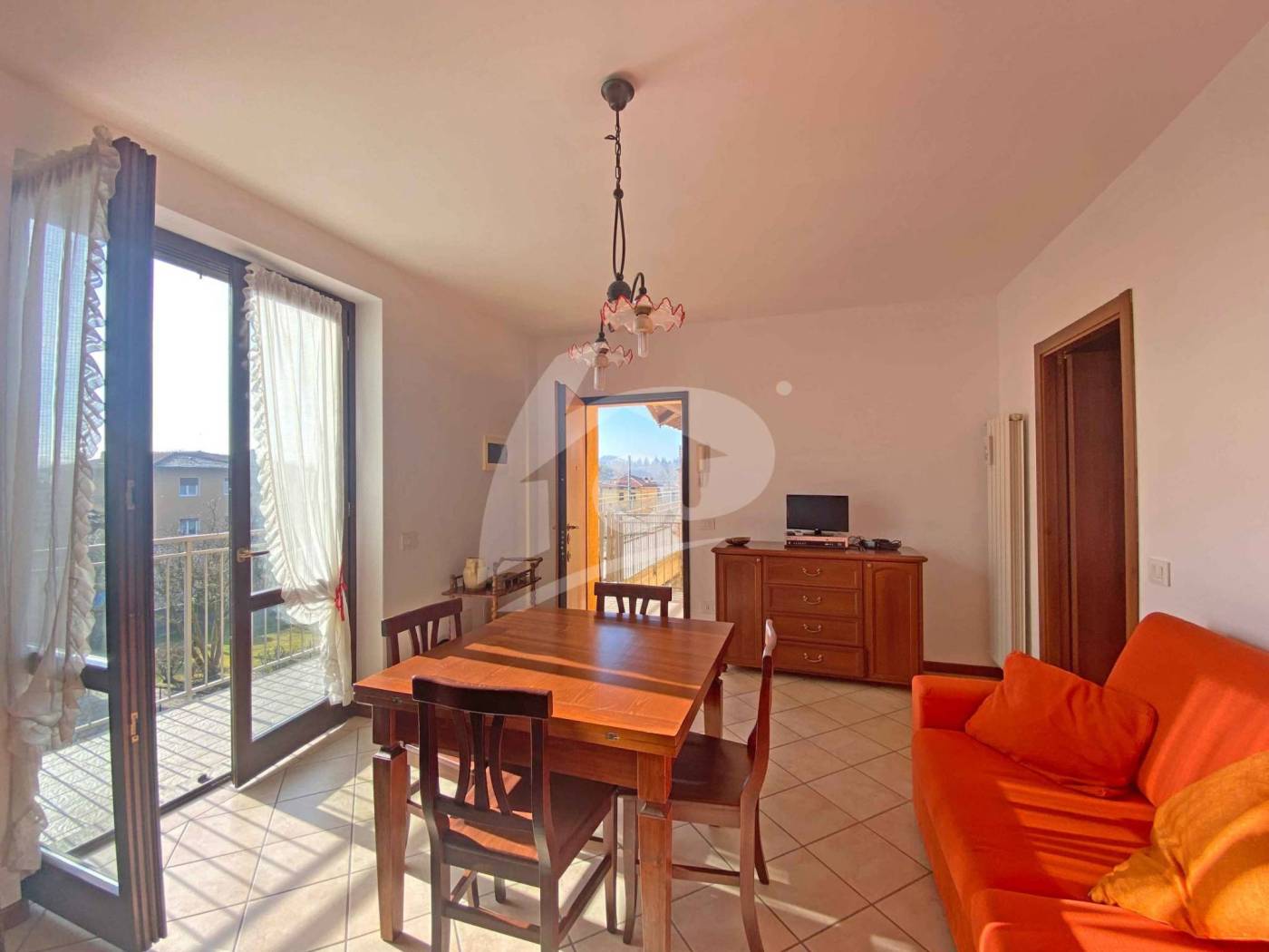 Appartamento in vendita a Sangiano