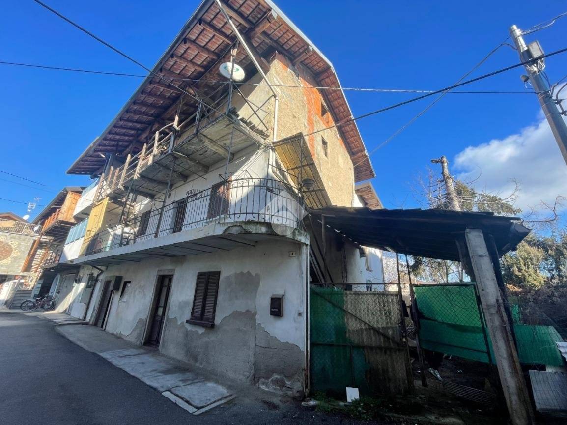 Casa indipendente in vendita a Borgomanero