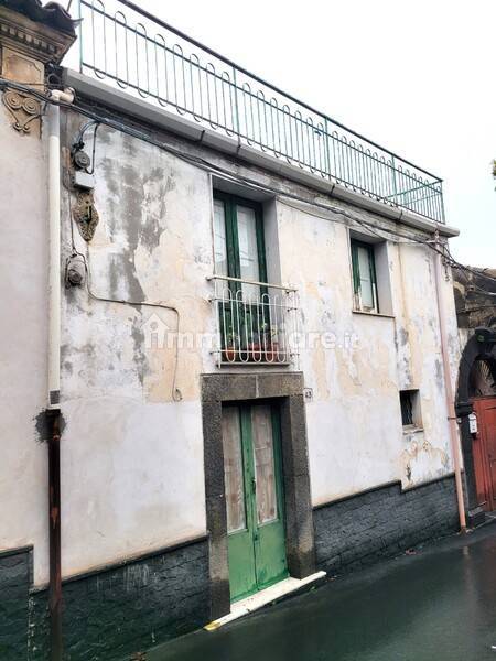 Casa indipendente in vendita a Trecastagni