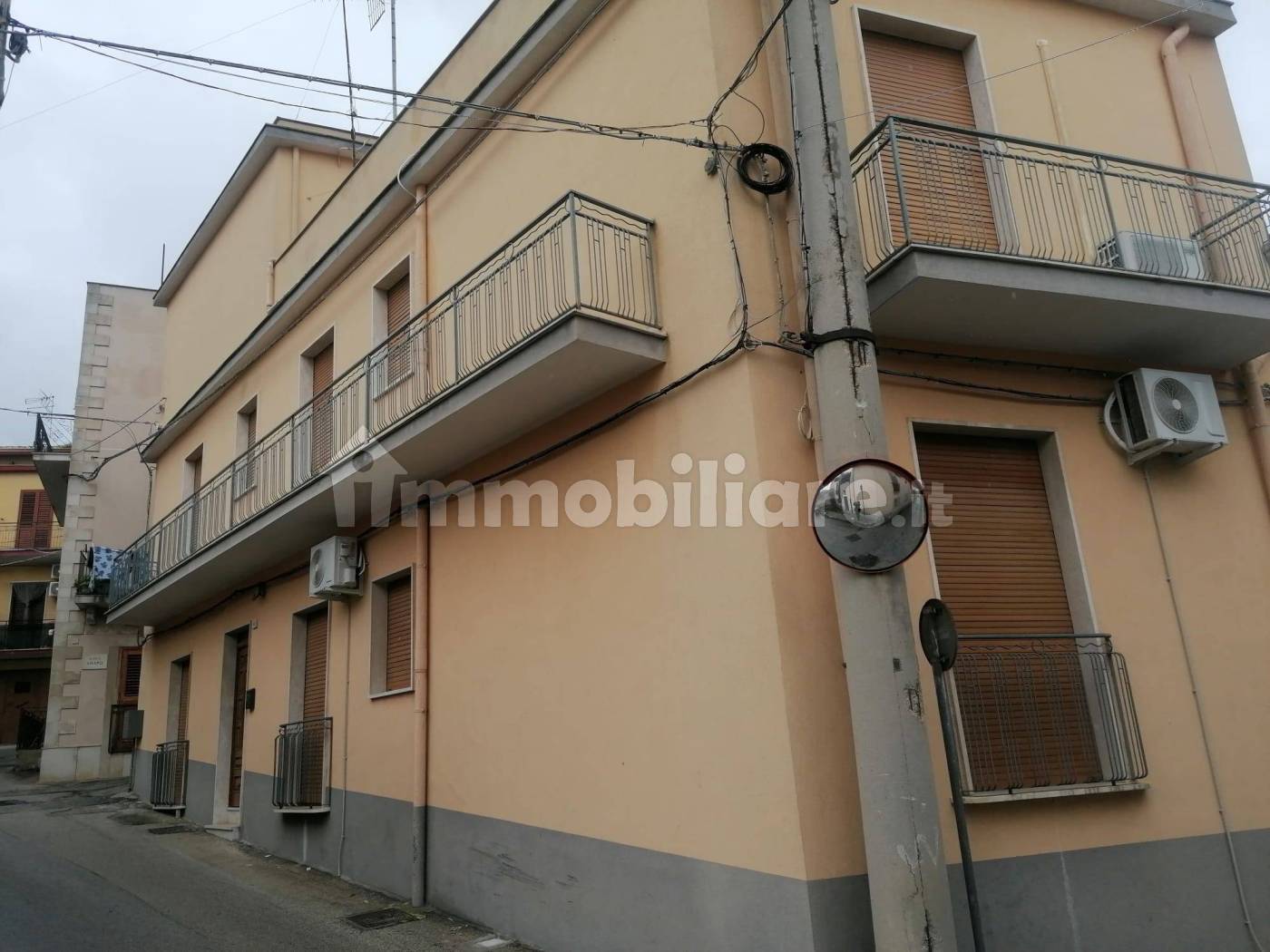 Appartamento in vendita a Ferla