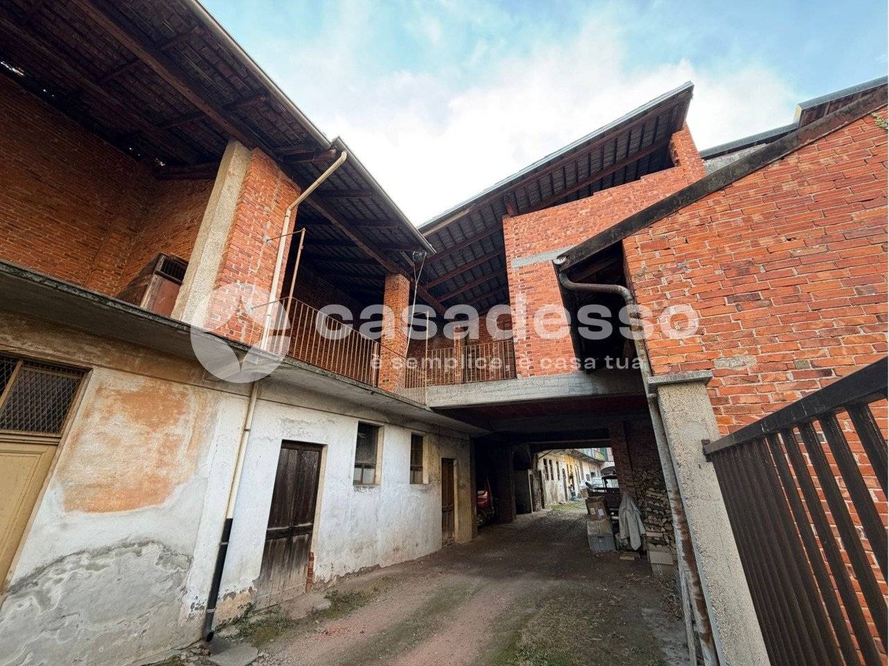 Rustico - Casale in vendita a Gattinara