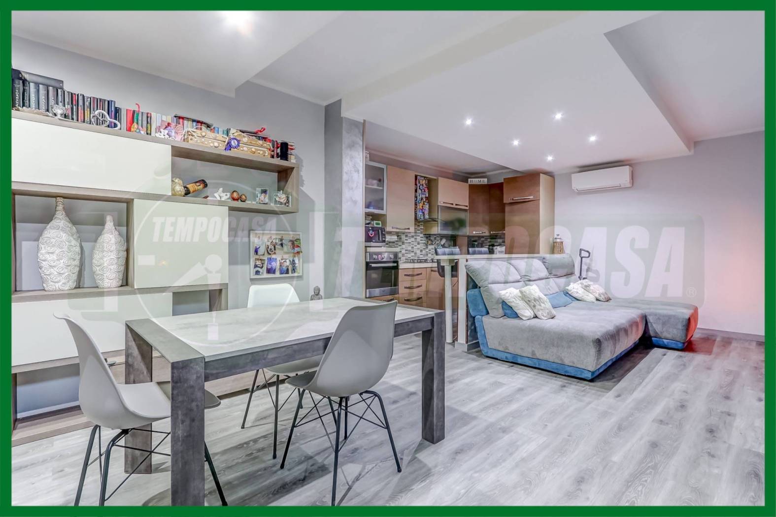 Casa indipendente in vendita a Porto Valtravaglia