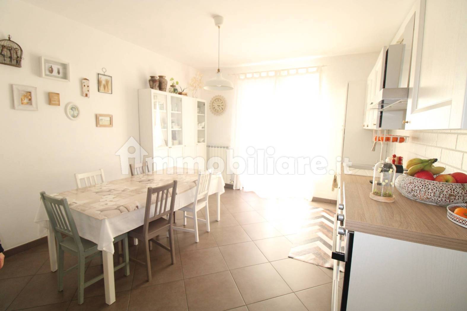 Appartamento in vendita a Montecosaro