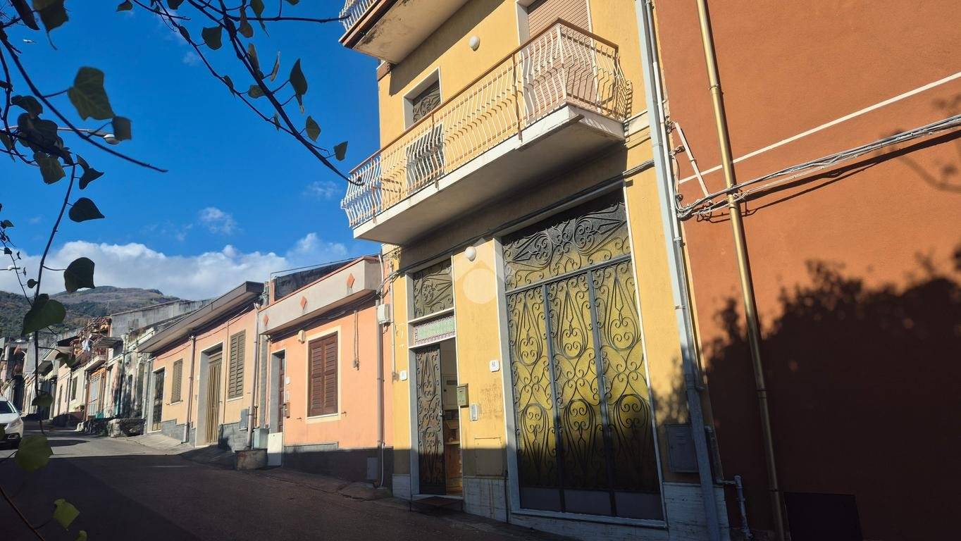 Casa indipendente in vendita a Zafferana Etnea