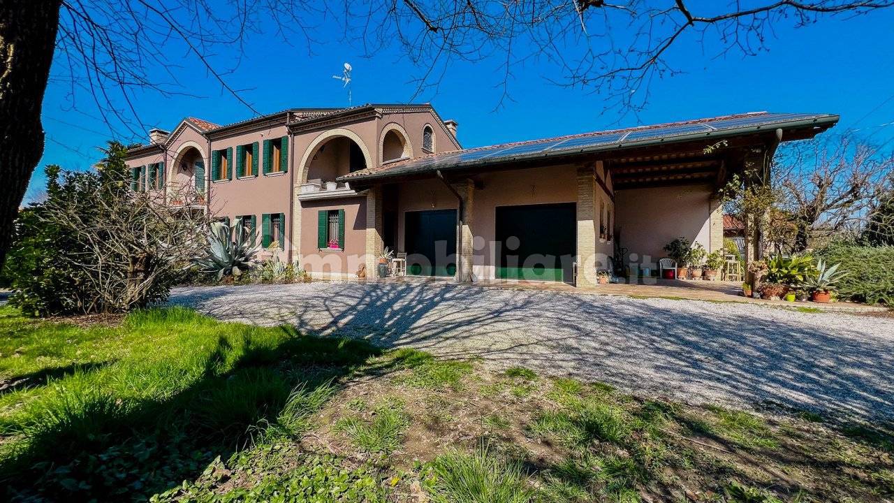 Villa in vendita a Legnaro