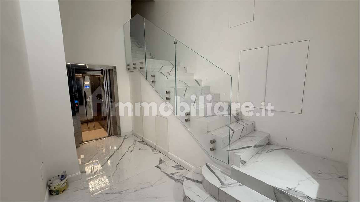 Palazzo - Edificio - foto 2