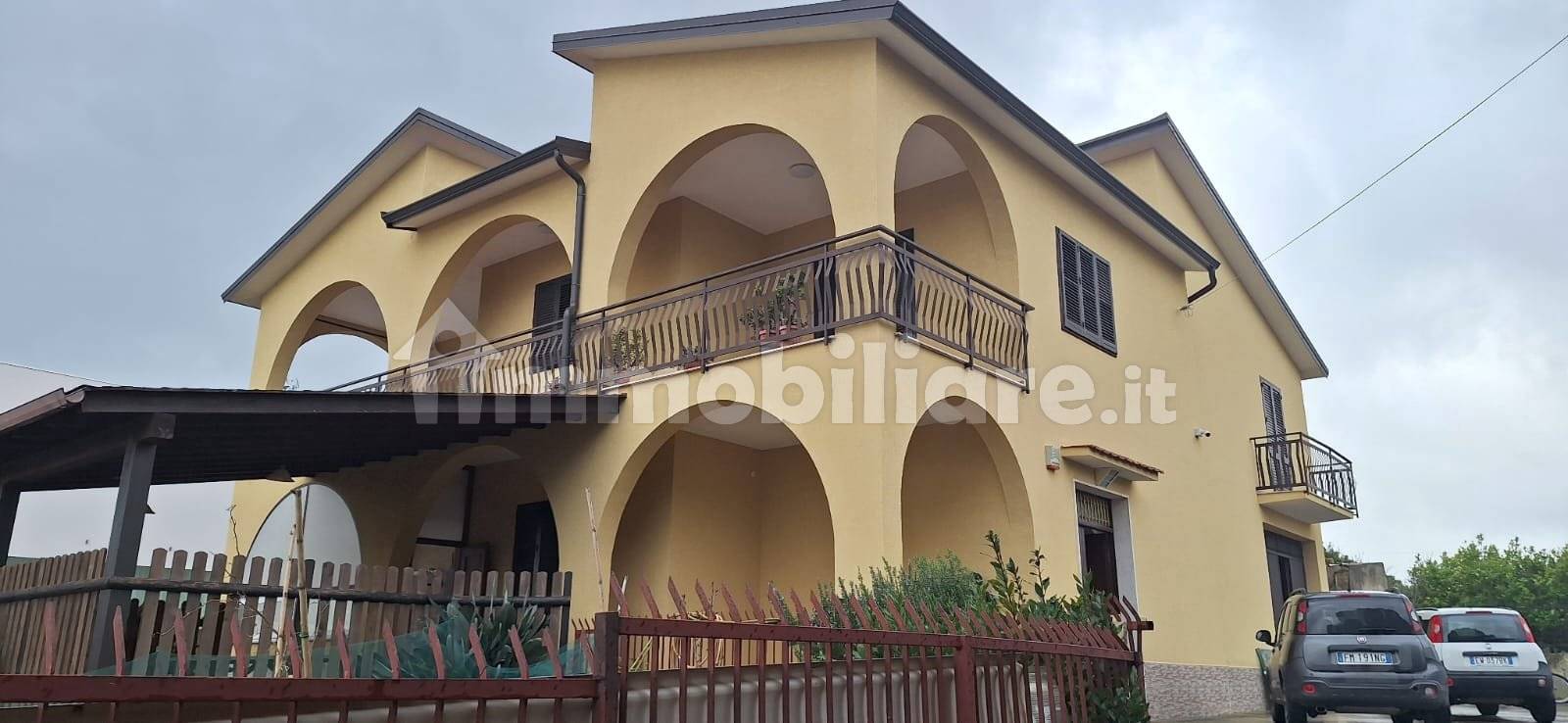 Palazzo - Edificio in vendita a Alcamo