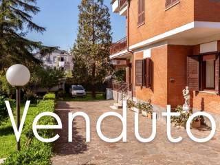 4-room flat via Galloro 16, Quarto Miglio, Rome
