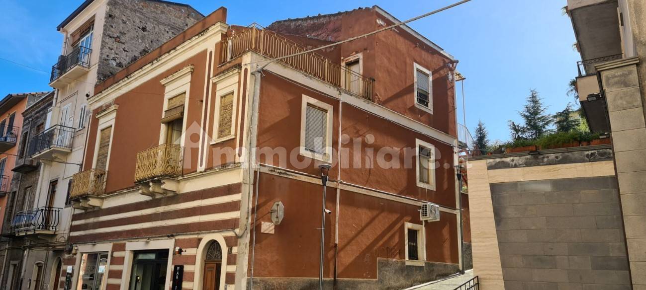 Appartamento in vendita a Bronte