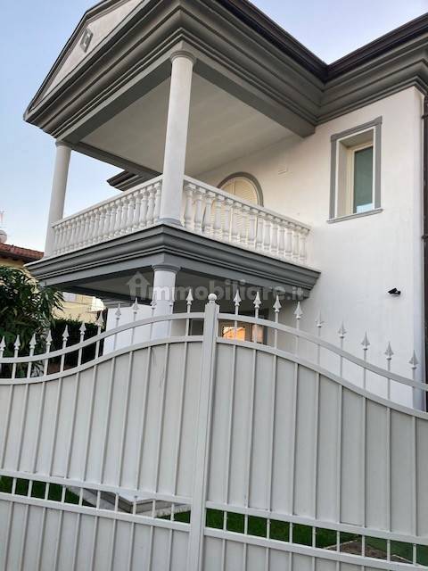 Villa in vendita a Forte dei Marmi