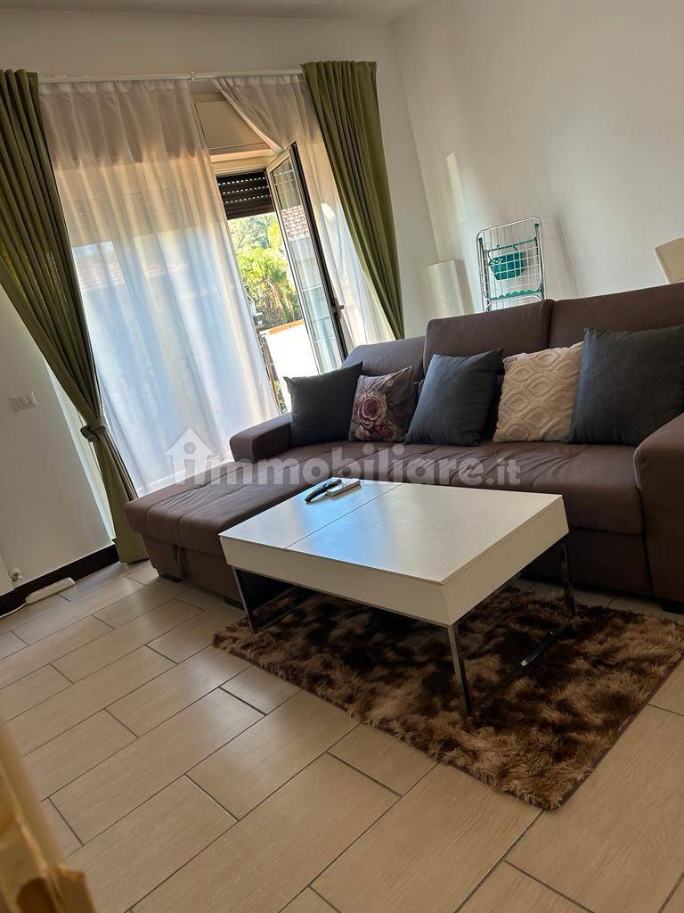 Appartamento in affitto a Aci Castello