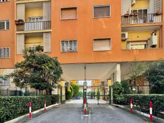 4-room flat via Belvedere 111, Vomero, Naples
