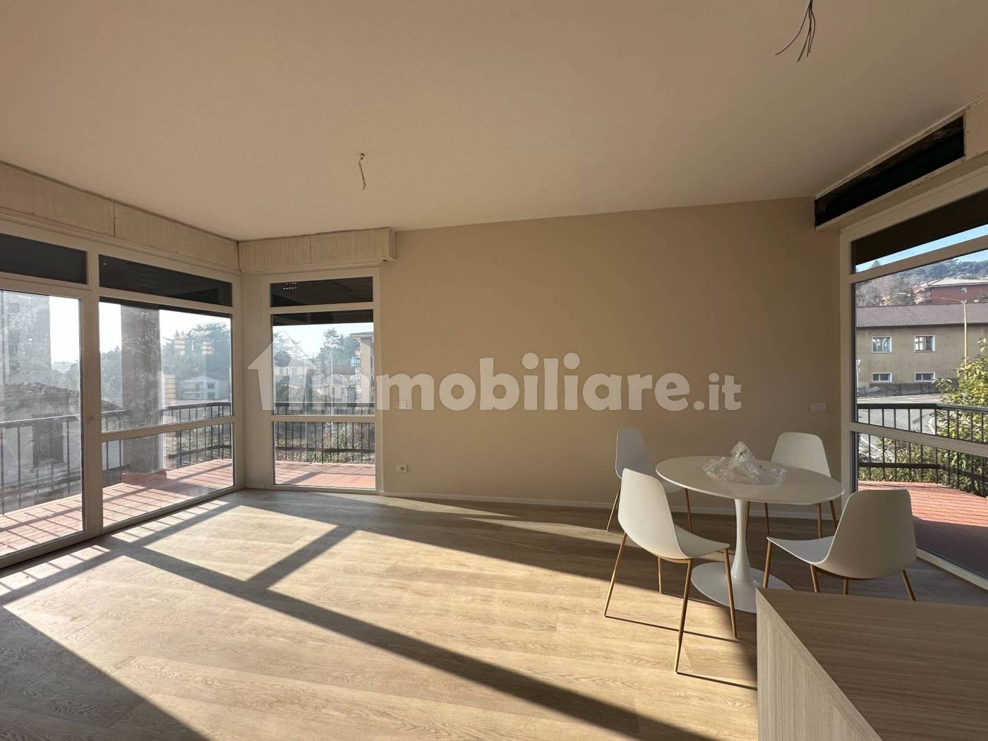 Appartamento in affitto a Arona