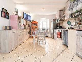 4-room flat via Vecchia 14, Staglieno, Genoa